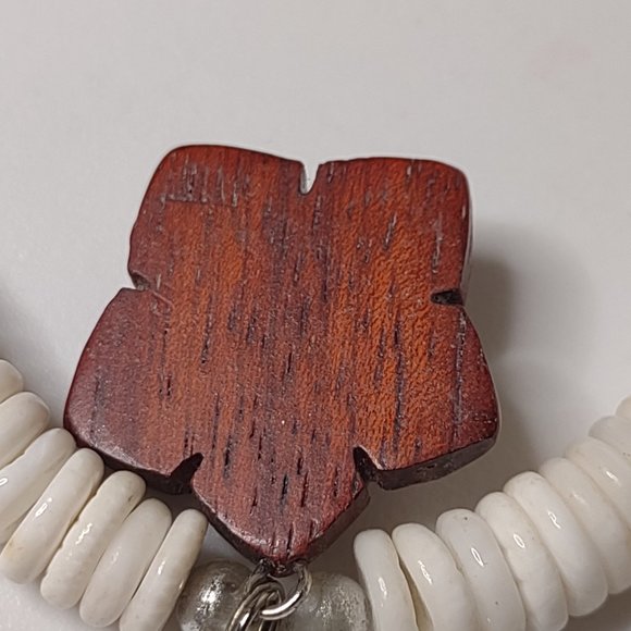 Vintage Black And White Beaded Necklace With Wood Star Pendant 17 Inches Long - Picture 4 of 13